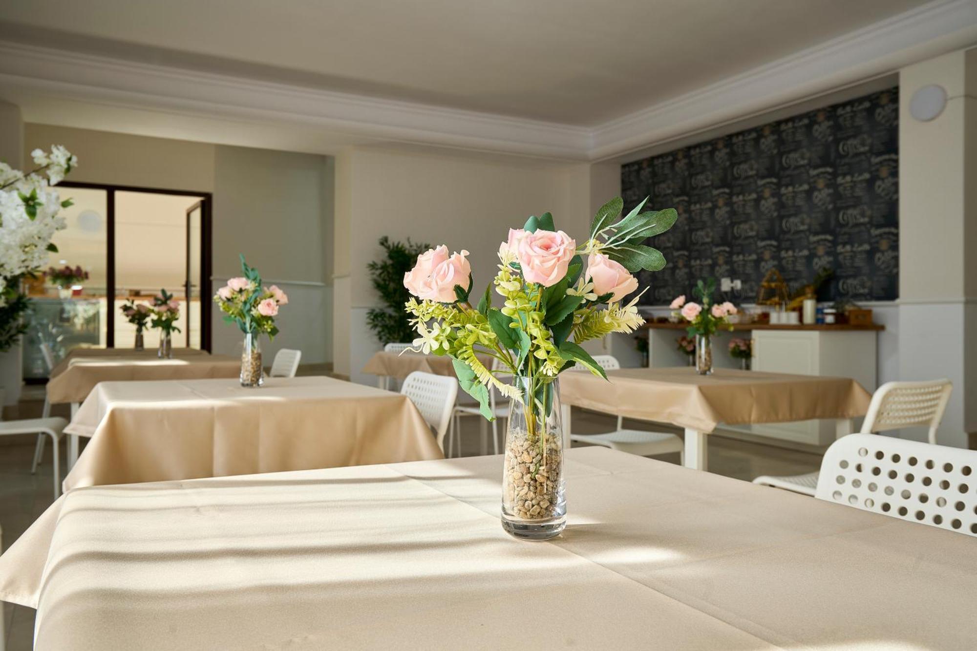 Therme Airport Resort Corbeanca Экстерьер фото